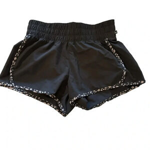 Jessica Simpson women's small active shorts